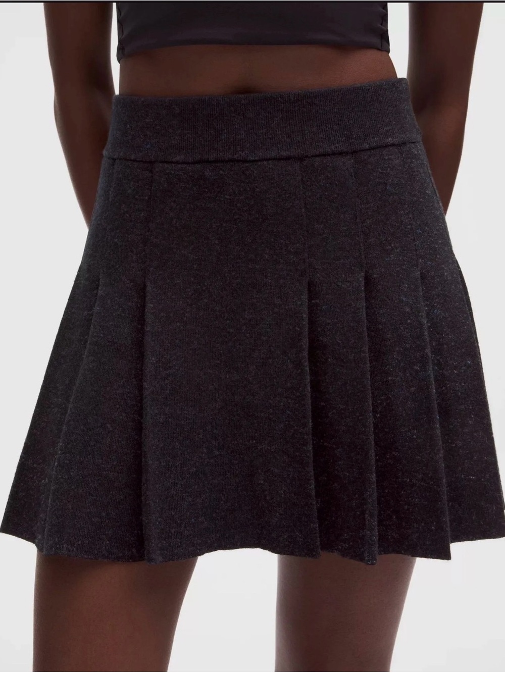 Indonesia release Lululemon Ribbed Merino Wool Mid-Rise Pleated Skirt